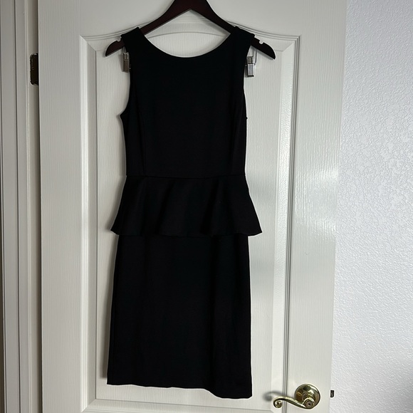New Banana Republic Black Peplum Dress, Cocktail, Party, Stretch, size 2 - Picture 8 of 15